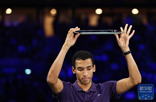 网球丨巴黎大师赛：辛纳夺冠