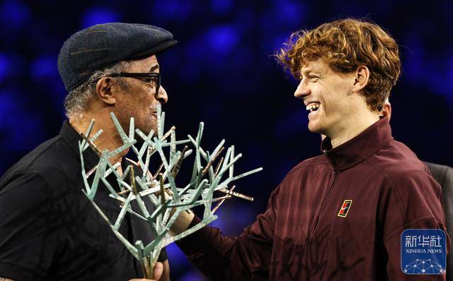 网球丨巴黎大师赛：辛纳夺冠