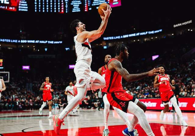 4年5500万！场均轰26+7+7，NBA最失望球队，把重建基石便宜卖掉了