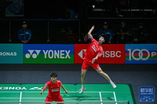羽毛球丨马来西亚公开赛:冯彦哲/黄东萍晋级混双决赛