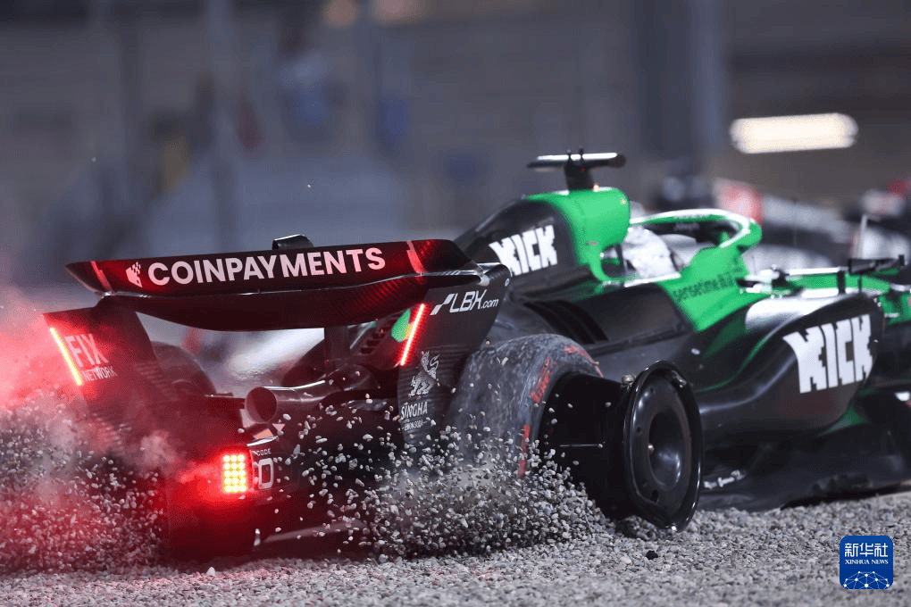 组图：F1卡塔尔大奖赛 荷兰车手维斯塔潘夺冠