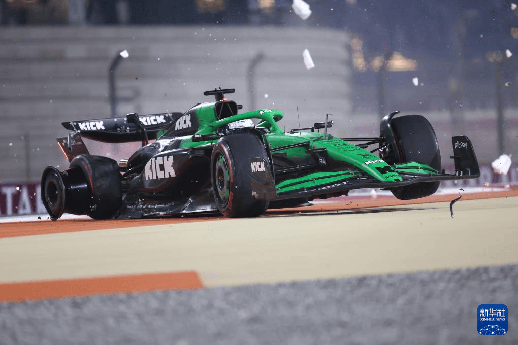 组图：F1卡塔尔大奖赛 荷兰车手维斯塔潘夺冠