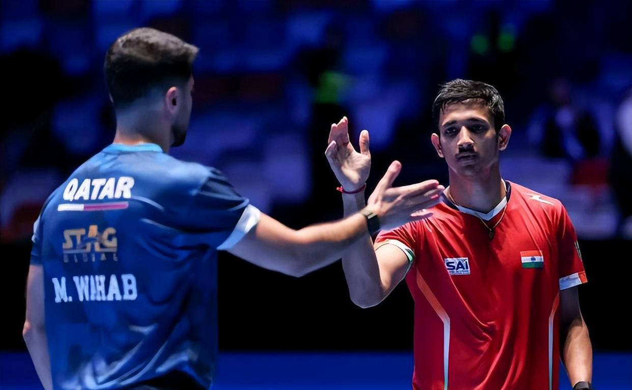 乒乓球亚洲杯战报：王楚钦三连胜轻松晋级！张本智和虽败犹荣顺利进入16强